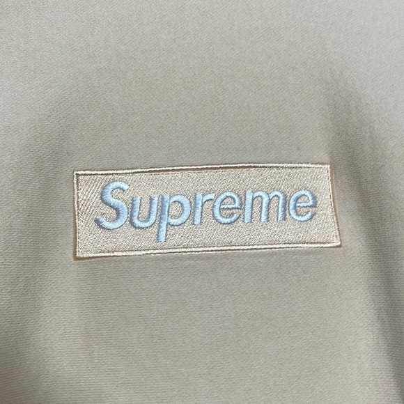 Supreme Box Logo Hoodie Peach 🍑 - Picture 3 of 7